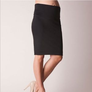 Black maternity skirt